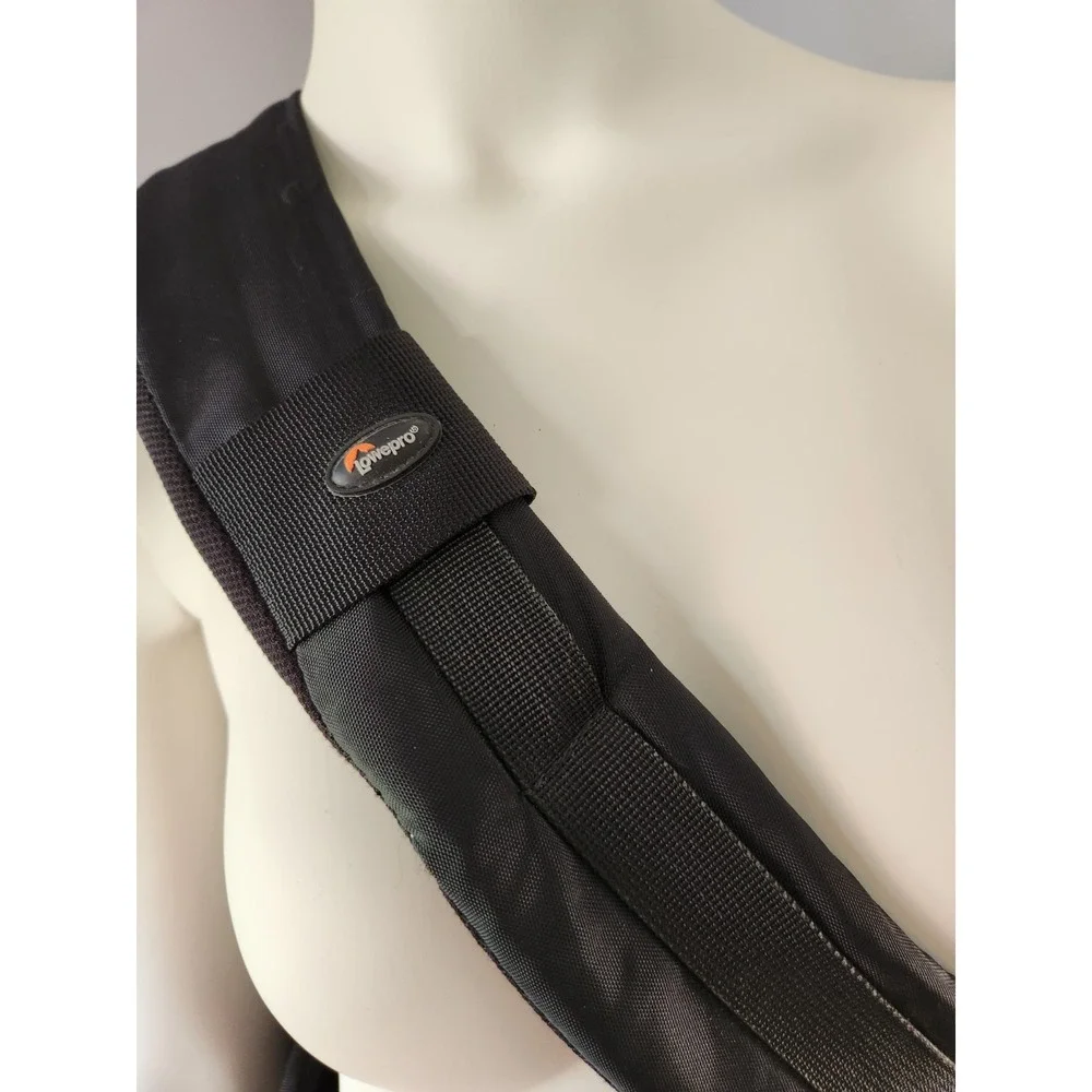 Lowepro SlingShot 300 Camera Sling Bag Backpack Padded Belt Shoulder Travel Case
